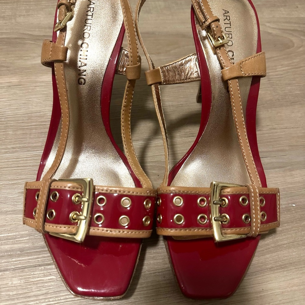 Arturo Chiang Red and Tan Women's Heels